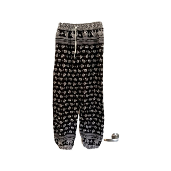 Palazzo PANTS With ELEPHANT DESIGN - Size S: NWOT - Picture 2 of 10